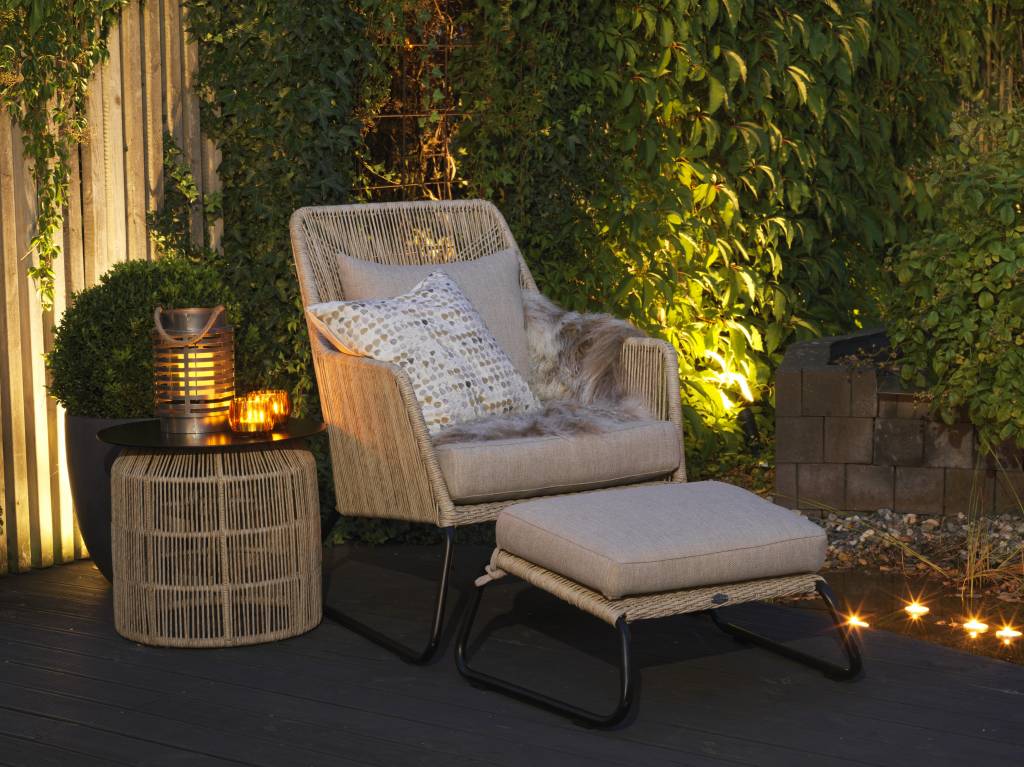 Midway footstool