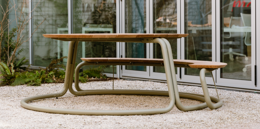 The Circle | Picnic table set