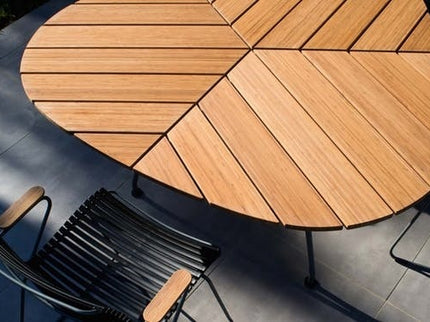 Leaf Garden table