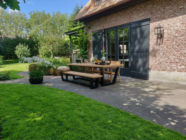 George Garden table with George garden bench and St Tropez garden chairs