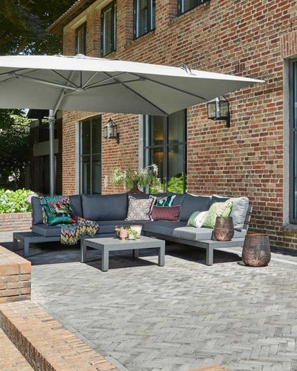 Palmoli Floating parasol | 2 sizes available | Camel Sand
